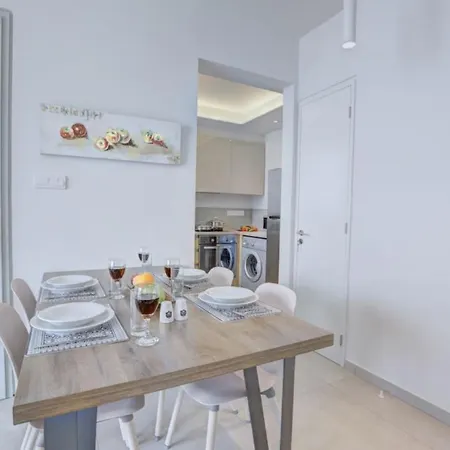 Mythical Sands Ground Floor For 6 Persons Paralímni