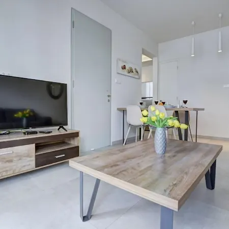 Mythical Sands Ground Floor For 6 Persons Apartman *