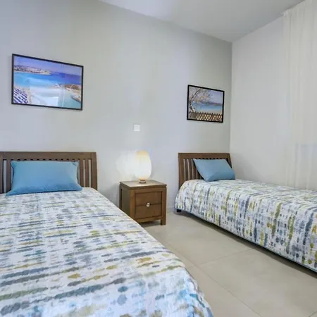 Apartman Mythical Sands Ground Floor For 6 Persons Paralímni